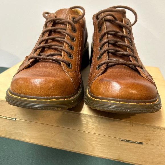 Dr. Martens Scalloped Edge Woman’s 9 Brown Vintage 90’s Y2K Chunky Oxfords US - Picture 2 of 13